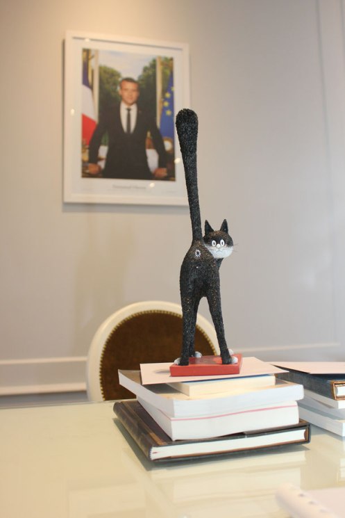 le trophée du 1er prix de la nouvelle humoristique signé par Jean-Loup Chiflet Pascal Fioretto Sandrine Sénès et-Céline Santran